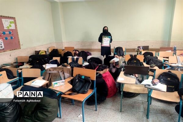 بیست و چهارمین مانور سراسری زلزله و ایمنی در دبیرستان مرضیه