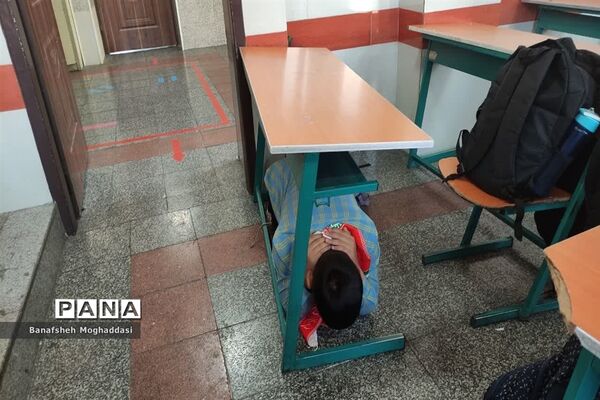 بیست‌و‌چهارمین مانور سراسری زلزله و ایمنی در مدارس  ناحیه 4 شیراز