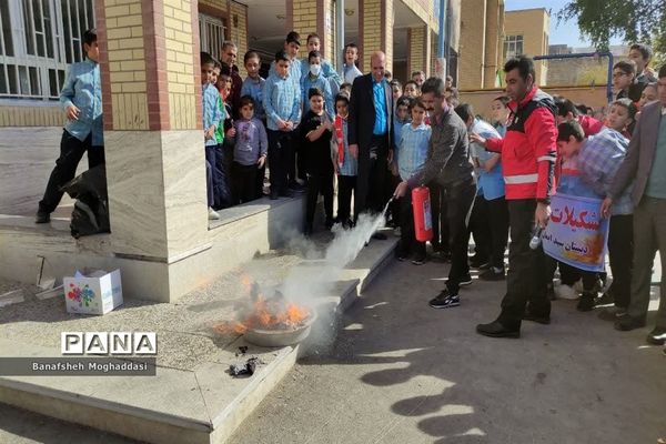 بیست‌و‌چهارمین مانور سراسری زلزله و ایمنی در مدارس  ناحیه 4 شیراز