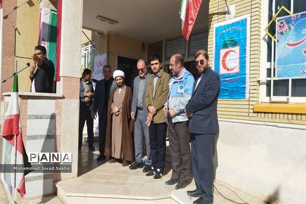 مانور زلزله در دبیرستان شهید «احمد علمداری» جعفرآباد قم