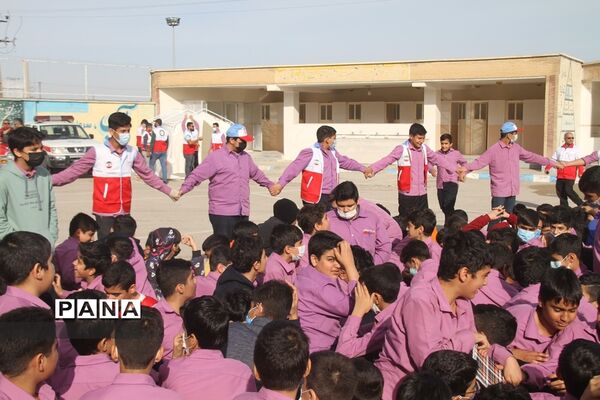 بیست‌وچهارمین مانور سراسری زلزله و ایمنی در دبیرستان شاهد امام جواد(ع) بهبهان