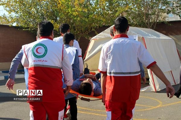 بیست و چهارمین مانور سراسری زلزله و ایمنی شهرستان‌های استان تهران، به میزبانی شهرستان قرچک