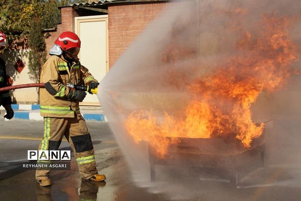 بیست و چهارمین مانور سراسری زلزله و ایمنی شهرستان‌های استان تهران، به میزبانی شهرستان قرچک