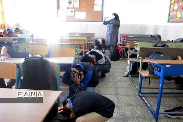 بیست و چهارمین مانور سراسری زلزله و ایمنی در مدارس شهرستان پردیس