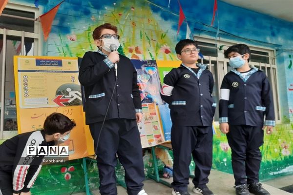 بیست و چهارمین مانور سراسری زلزله و ایمنی در دبستان شهید احمد معینی منطقه ۱۳