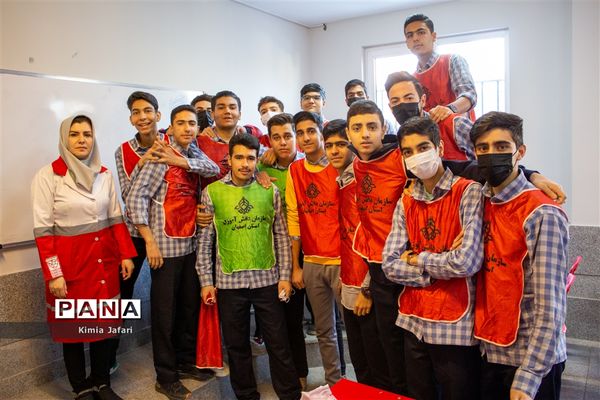 بیست و چهارمین مانور سراسری زلزله و ایمنی مدارس در اصفهان - 1