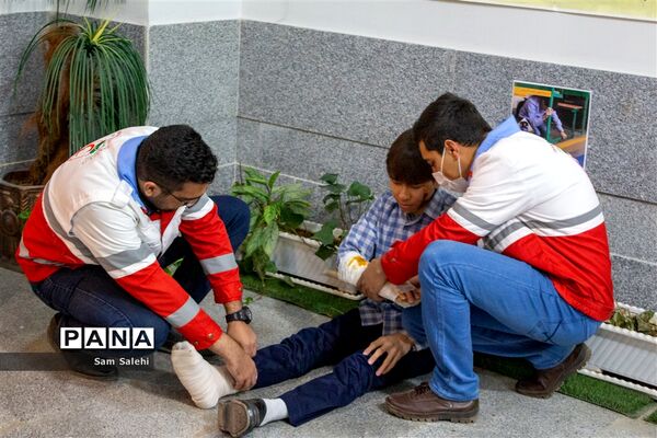 بیست و چهارمین مانور سراسری زلزله و ایمنی مدارس در اصفهان - 1