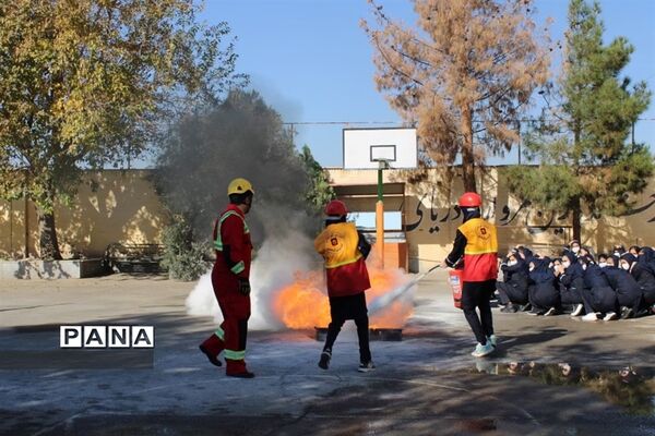 بیست و چهارمین مانور سراسری زلزله و ایمنی در مدارس ورامین