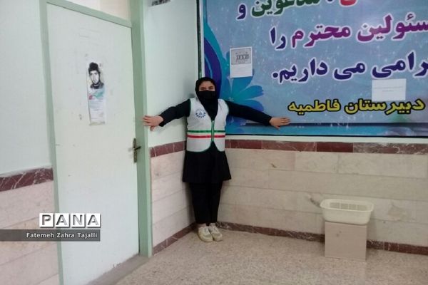 مانور زلزله در دبیرستان فاطمیه شهرستان ایجرود