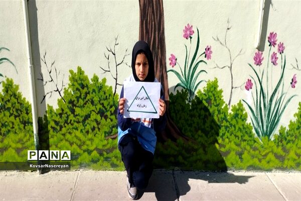 بیست و چهارمین مانور زلزله و ایمنی مدارس در دبیرستان شهید اکبرنژاد خلیل‌آباد