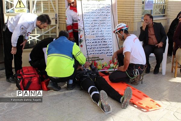 بیست و چهارمین مانور سراسری زلزله و ایمنی در سمنان