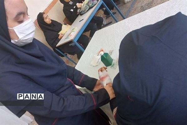زنگ مانور زلزله در هنرستان فاطمیه به صدا در آمد