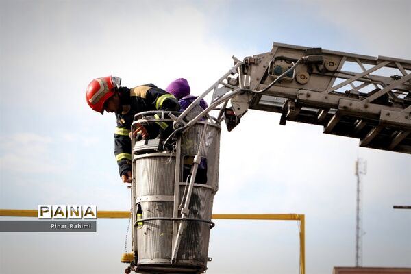 بیست و چهارمین مانور سراسری زلزله و ایمنی در تبریز