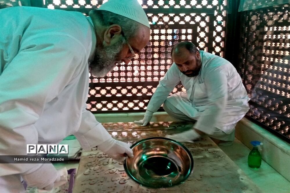 آیین معنوی غبارروبی مرقد شهید آیت الله مدرس (ره)