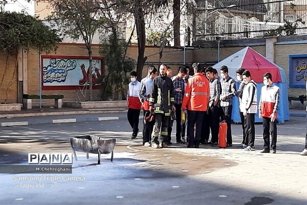 بیست و چهارمین مانور سراسری زلزله و ایمنی مدارس در ناحیه چهار آموزش و پرورش قم