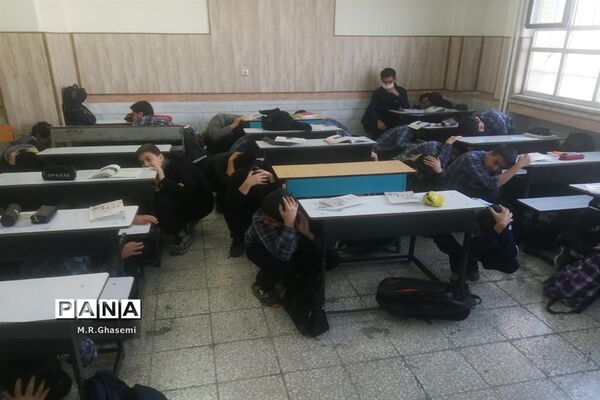 بیست و چهارمین مانور سراسری زلزله و ایمنی مدارس در ناحیه چهار آموزش و پرورش قم