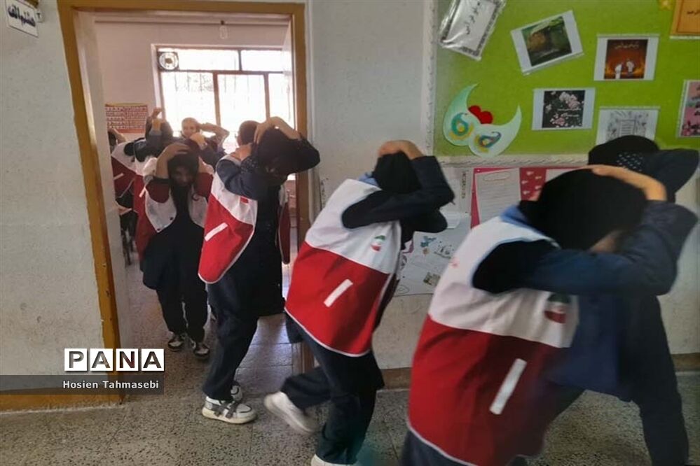بیست و چهارمین مانور سراسری زلزله و ایمنی مدارس در آباده