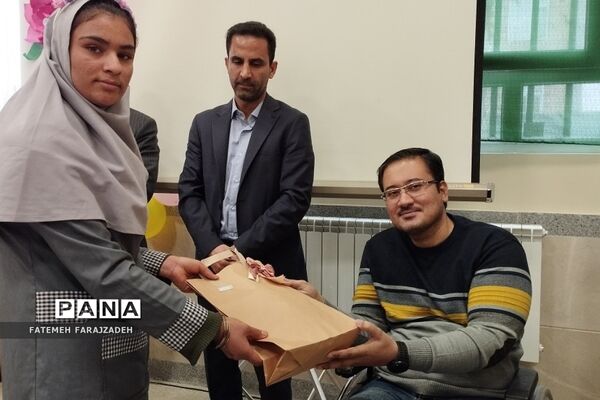 گرامیداشت هفته معلولان در آموزشگاه استثنایی سردار سلیمانی فشافویه