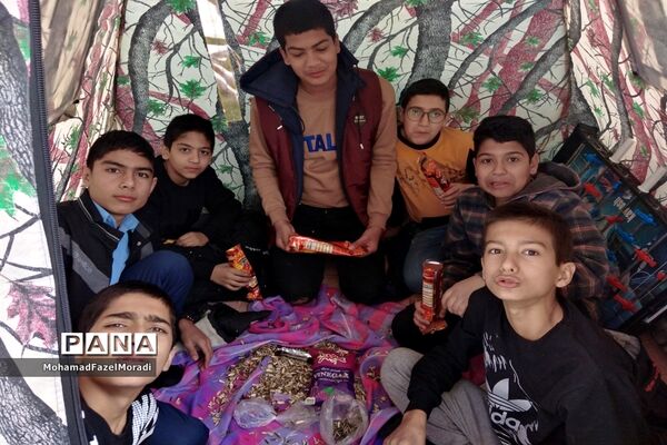 برگزاری اردوی درون مدرسه‌ای دبیرستان رئیس‌زاده خلیل‌آباد