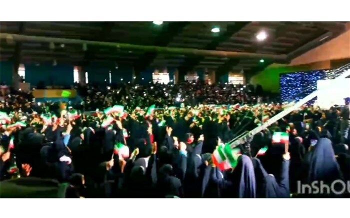 اجتماع بزرگ دختران سرزمینم ایران در قم/ فیلم