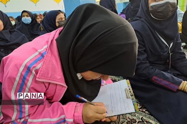 مراسم باشکوه ولادت حضرت زینب( س)  و روز پرستار در دبیرستان دخترانه سیزده آبان ناحیه یک کرج