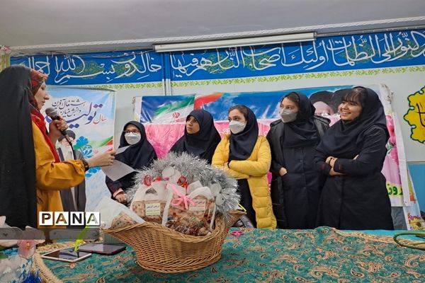 مراسم باشکوه ولادت حضرت زینب( س)  و روز پرستار در دبیرستان دخترانه سیزده آبان ناحیه یک کرج