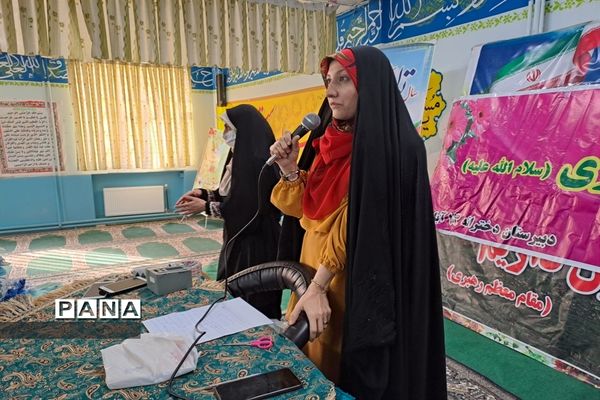 مراسم باشکوه ولادت حضرت زینب( س)  و روز پرستار در دبیرستان دخترانه سیزده آبان ناحیه یک کرج