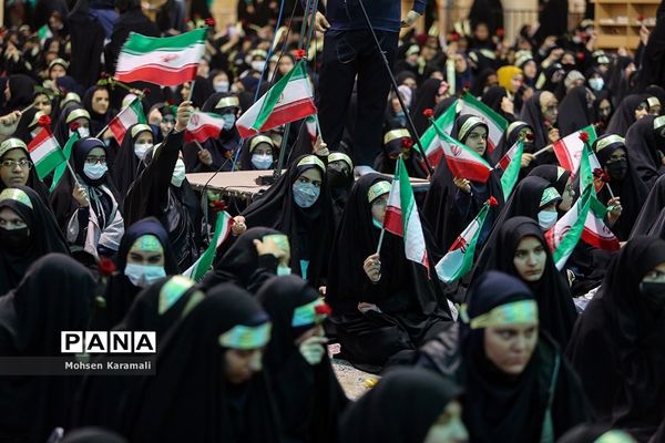 همایش دختران زینبی در حرم حضرت معصومه(س)-1