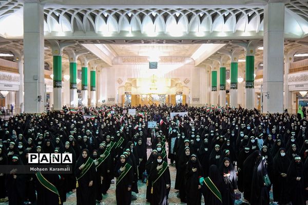 همایش دختران زینبی در حرم حضرت معصومه(س)-1