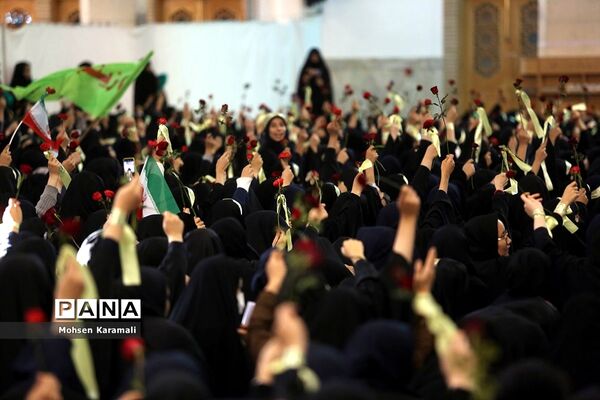 همایش دختران زینبی در حرم حضرت معصومه(س)-1