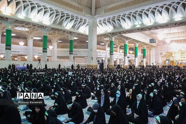 همایش دختران زینبی در حرم حضرت معصومه(س)-1