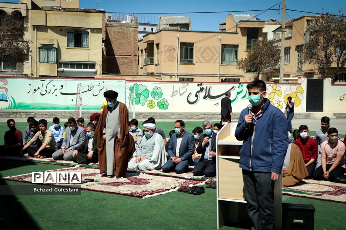 حضور روحانیون در مدارس موجب ارتقای فرهنگ دینی می‌شو‌د