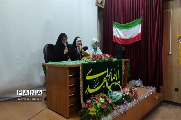 دورهمی خواهران شهدا و دانش‌آموزان به مناسبت میلاد حضرت زینب (س)