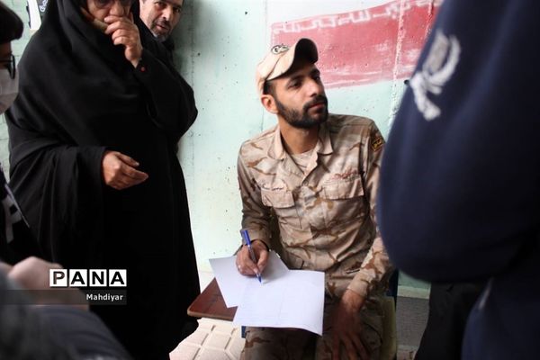 ارائه خدمات درمانی گروه جهادی سردار حاج حسین همدانی در بخش جوادآباد