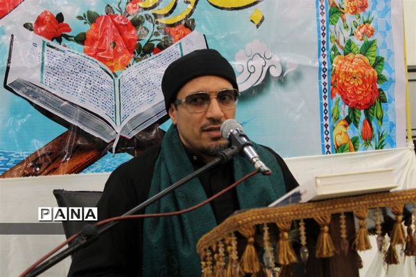 محفل انس با قرآن کریم در گلوگاه