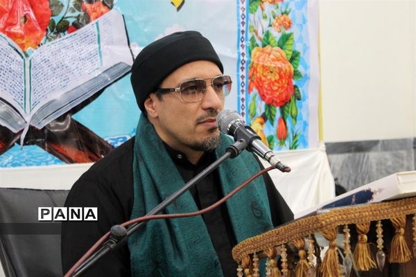 محفل انس با قرآن کریم در گلوگاه