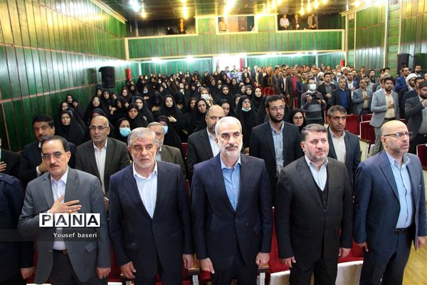 نشست صمیمی وزیر آموزش و پرورش با فرهنگیان استان یزد