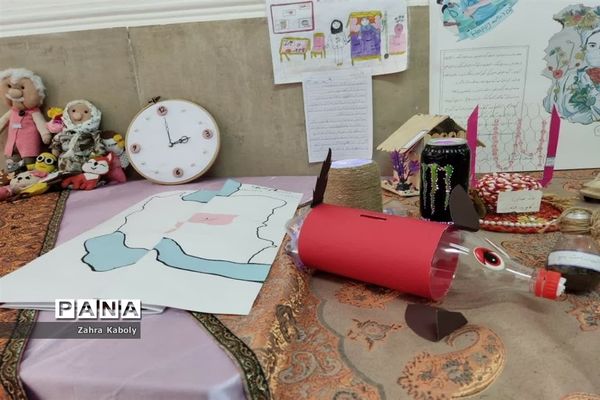 نمایشگاه هنرهای دستی با استفاده از مواد بازیافتی