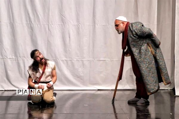 نمایش «پهلوان قلیچ حائز رتبه‌های برتر در جشنواره تئاتر استان تهران