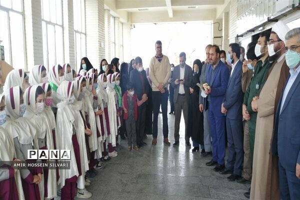 حضور فرهنگیان جهرم در مراکز درمانی و تقدیر از تلاش پرستاران