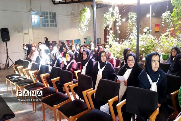 افتتاح نمایشگاه هنری معلولان در آباده