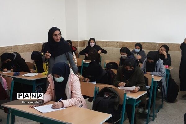 برگزاری امتحانات شبه‌نهایی پایه دوازدهم در آموزش و پرورش رودهن