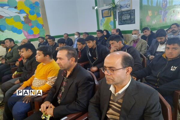 بزرگداشت روز جهانی معلولان در دبستان ایثار ابرکوه