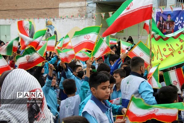 برگزاری اجتماع چند هزار نفری دانش‌آموزان و اقشار مختلف مردم شهرستان بهبهان