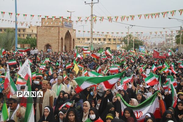 برگزاری اجتماع چند هزار نفری دانش‌آموزان و اقشار مختلف مردم شهرستان بهبهان