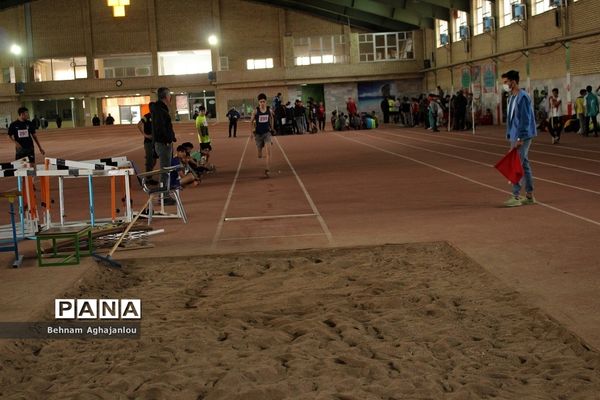 مسابقات دوومیدانی مدارس متوسطه ناحیه یک زنجان