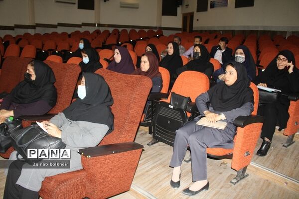 جلسه توجیهی دومین جشنواره ملی تئاتر درسی شهرستان بوشهر