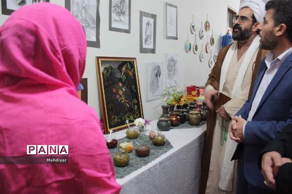 همایش رونمایی از پیوست فرهنگی با فعالیت‌های مشترک بین بسیج عشایر و امور عشایری، در روستای خاوه بخش جوادآباد