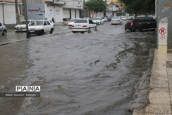 بارش باران و آبگرفتگی معابر در بوشهر