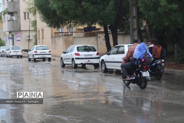 بارش باران و آبگرفتگی معابر در بوشهر